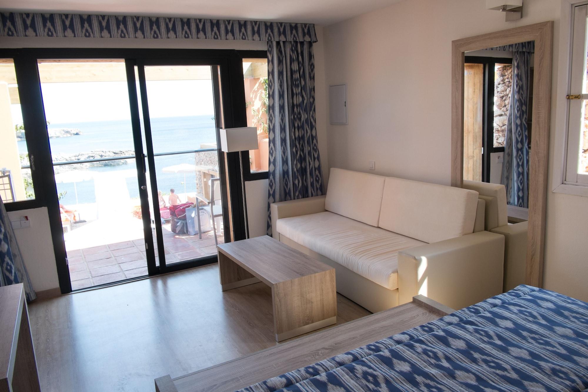 Hotel Menorca Binibeca - Adults Recommended - By Pierre & Vacances Premium Exterior photo
