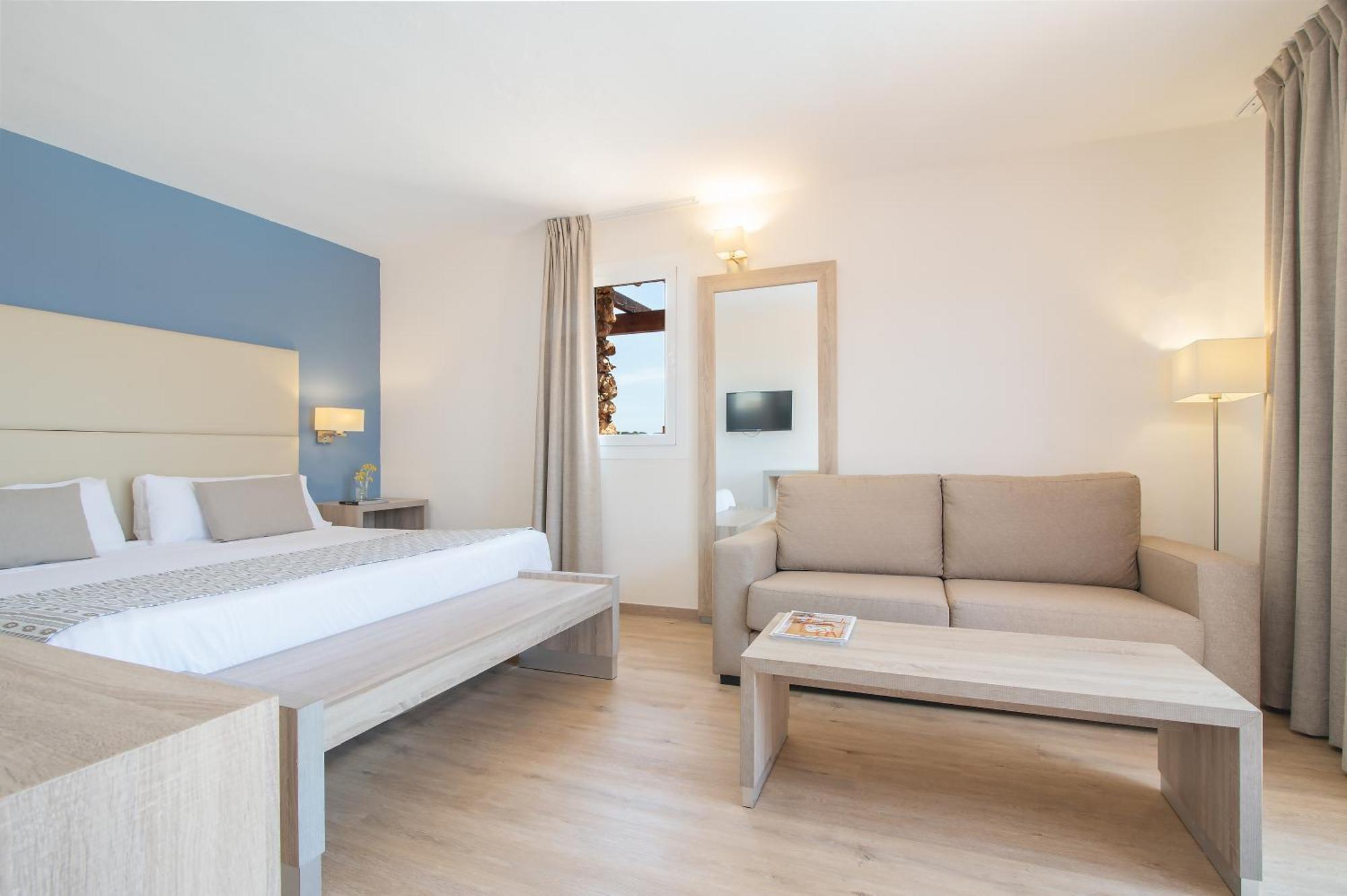 Hotel Menorca Binibeca - Adults Recommended - By Pierre & Vacances Premium Exterior photo